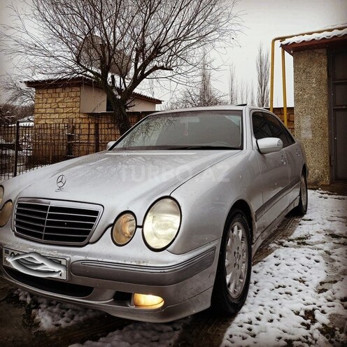 Mercedes E 240 2000, 274,444 km - 2.4 l - Neftçala