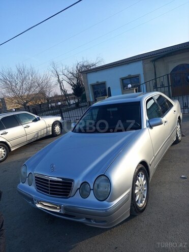 Mercedes E 240 2000, 274,444 km - 2.4 l - Neftçala