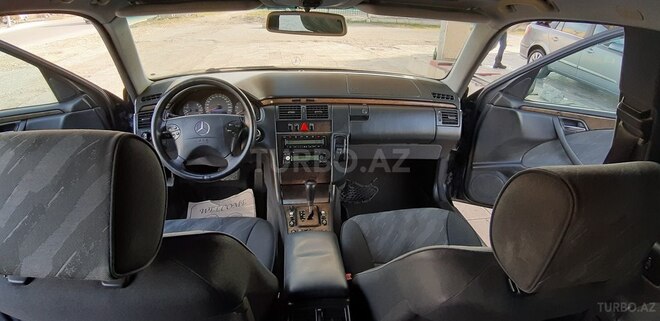 Mercedes E 220 2000, 248,700 km - 2.2 l - Sumqayıt