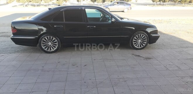 Mercedes E 220 2000, 248,700 km - 2.2 l - Sumqayıt