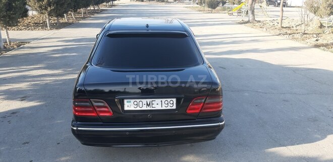 Mercedes E 220 2000, 248,700 km - 2.2 l - Sumqayıt
