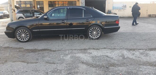 Mercedes E 220 2000, 248,700 km - 2.2 l - Sumqayıt