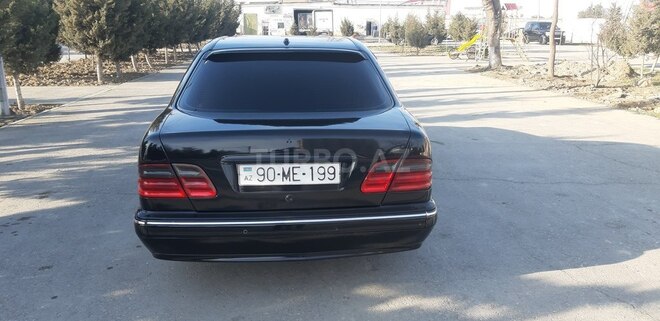 Mercedes E 220 2000, 248,700 km - 2.2 l - Sumqayıt