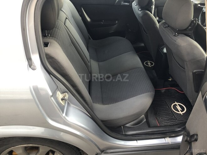 Opel Astra 2004, 184,000 km - 1.6 l - Bakı