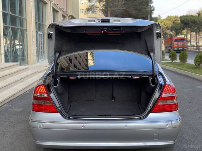 Mercedes E 320 2002, 236,000 km - 3.2 l - Bakı