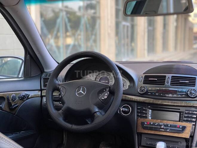 Mercedes E 320 2002, 236,000 km - 3.2 l - Bakı