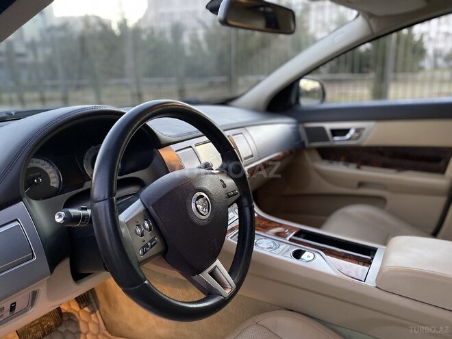 Jaguar XF 2010, 167,000 km - 3.0 л - Bakı