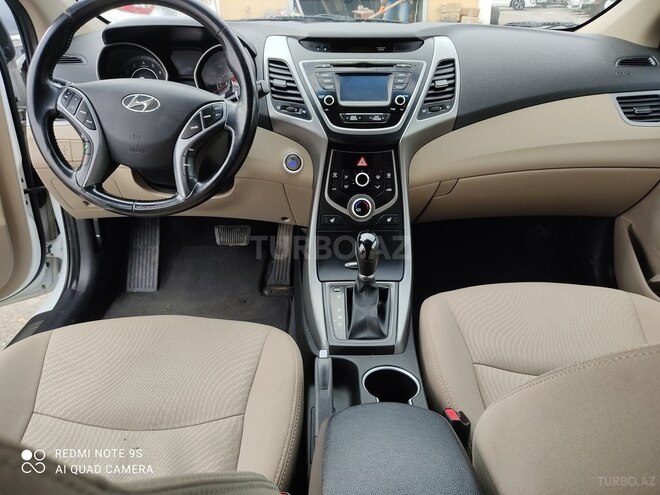 Hyundai Elantra 2016, 68,500 km - 1.8 л - Bakı