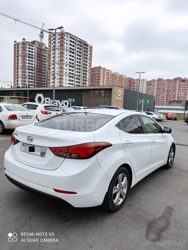 Hyundai Elantra 2016, 68,500 km - 1.8 л - Bakı