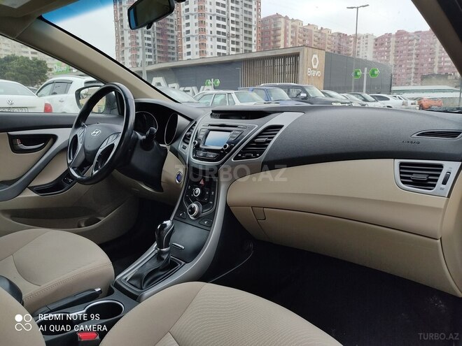 Hyundai Elantra 2016, 68,500 km - 1.8 л - Bakı