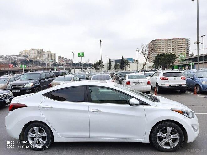 Hyundai Elantra 2016, 68,500 km - 1.8 л - Bakı