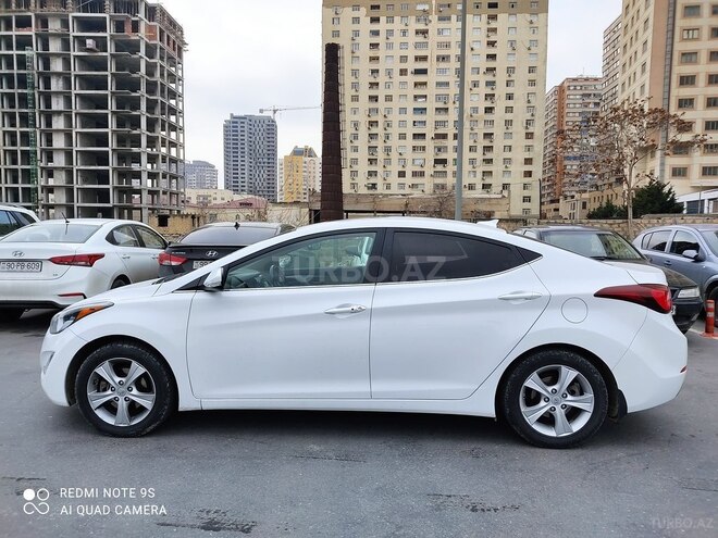 Hyundai Elantra 2016, 68,500 km - 1.8 л - Bakı