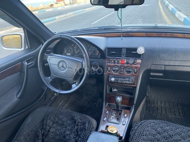 Mercedes C 230 1998, 242,400 km - 2.3 l - Sumqayıt