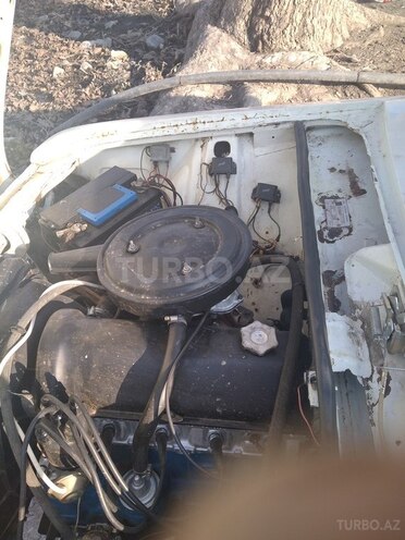 LADA (VAZ) 2106 1983, 245,136 km - 1.6 л - Yevlax