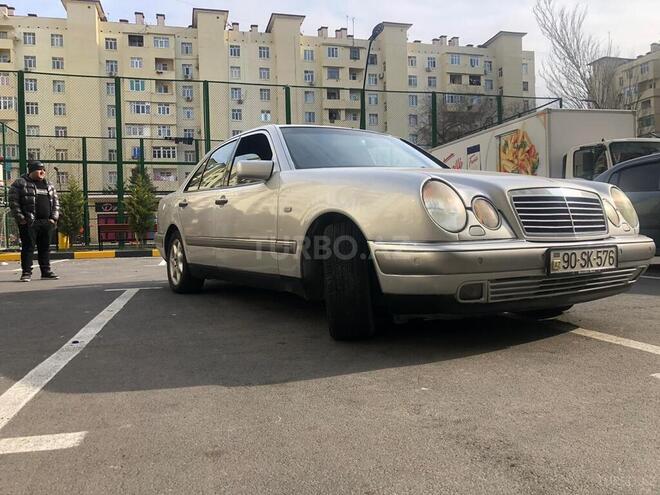 Mercedes E 240 1998, 217,584 km - 2.4 л - Bakı
