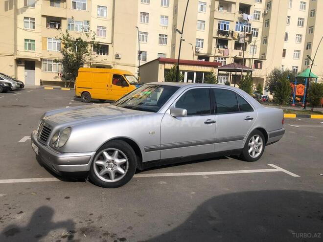 Mercedes E 240 1998, 217,584 km - 2.4 л - Bakı