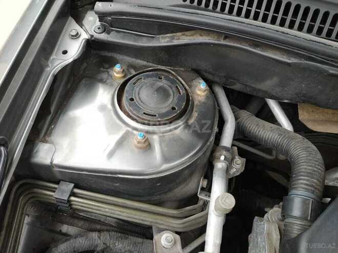 Toyota Corolla 2005, 225,000 km - 1.4 l - Bakı
