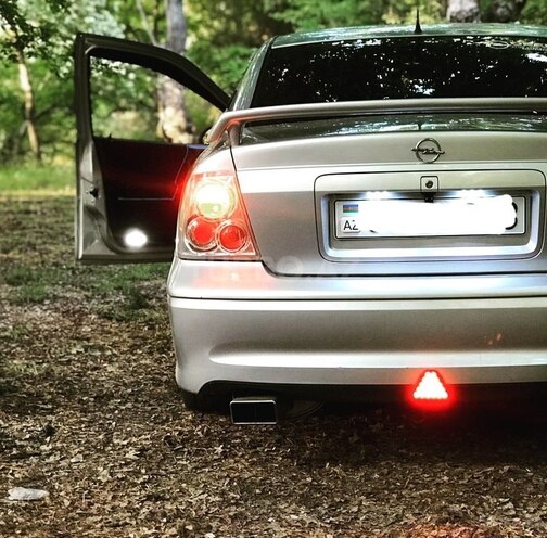 Opel Vectra 2001, 210,000 km - 1.8 l - Bakı