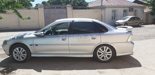Opel Vectra 2001, 210,000 km - 1.8 l - Bakı