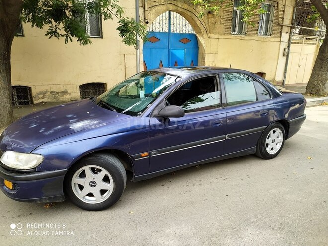 Opel Omega 1996, 300,000 km - 2.0 l - Gəncə