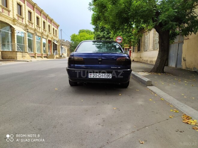 Opel Omega 1996, 300,000 km - 2.0 l - Gəncə