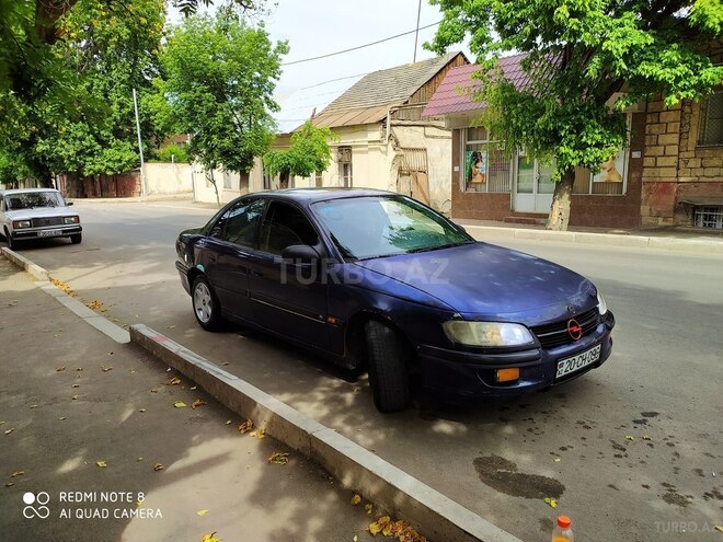 Opel Omega 1996, 300,000 km - 2.0 l - Gəncə