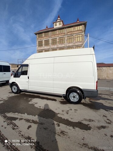 Ford Transit 2001, 590,000 km - 2.4 l - Quba