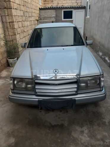 Mercedes E 260 1991, 329,000 km - 2.6 l - Bakı