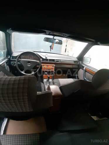 Mercedes E 260 1991, 329,000 km - 2.6 l - Bakı