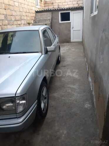 Mercedes E 260 1991, 329,000 km - 2.6 l - Bakı