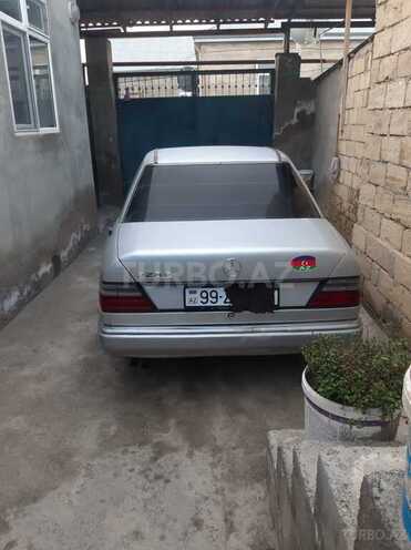 Mercedes E 260 1991, 329,000 km - 2.6 l - Bakı