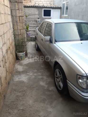 Mercedes E 260 1991, 329,000 km - 2.6 l - Bakı