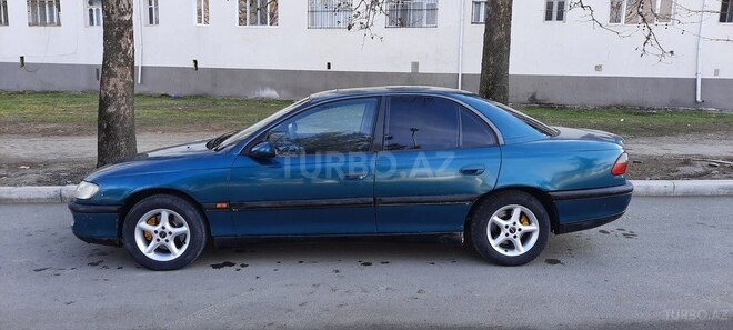 Opel Omega 1995, 135,000 km - 2.0 l - Gəncə