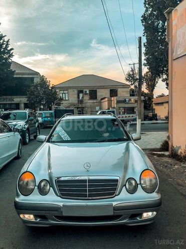 Mercedes E 220 2000, 349,867 km - 2.2 l - Ağstafa