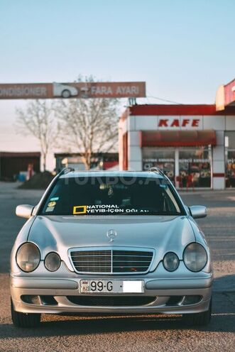Mercedes E 220 2000, 349,867 km - 2.2 l - Ağstafa