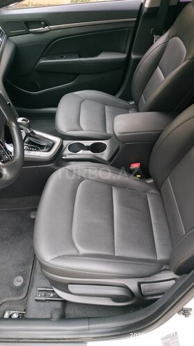 Hyundai Elantra 2016, 34,000 km - 1.6 л - Bakı