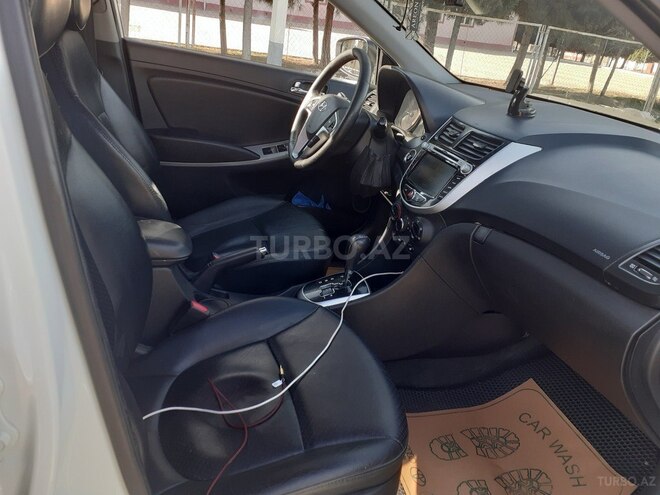 Hyundai Accent 2012, 260,000 km - 1.6 l - Goranboy