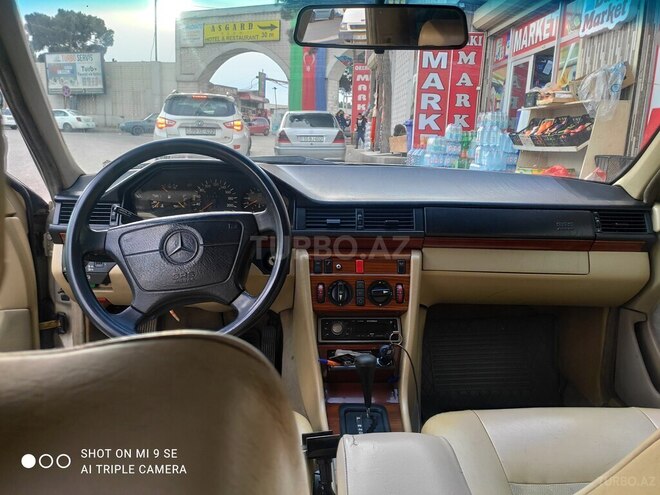 Mercedes E 250 1991, 455,000 km - 2.5 l - Bakı
