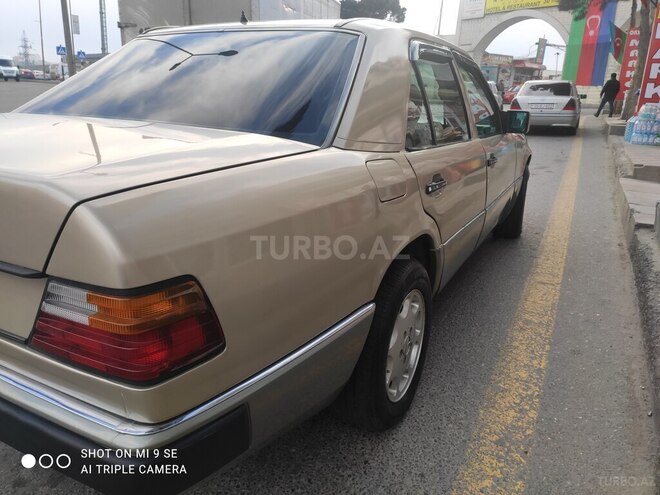 Mercedes E 250 1991, 455,000 km - 2.5 l - Bakı