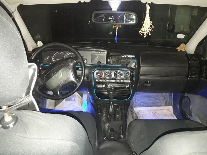 Opel Omega 1994, 264,580 km - 2.5 l - Sumqayıt