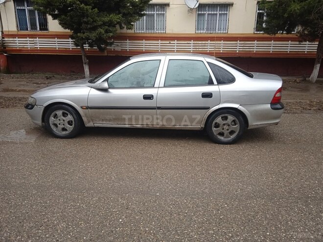 Opel Vectra 1997, 386,000 km - 1.6 l - Bakı