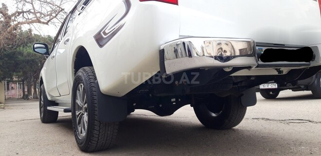 Mitsubishi L200 2015, 63,000 km - 2.5 л - Bakı