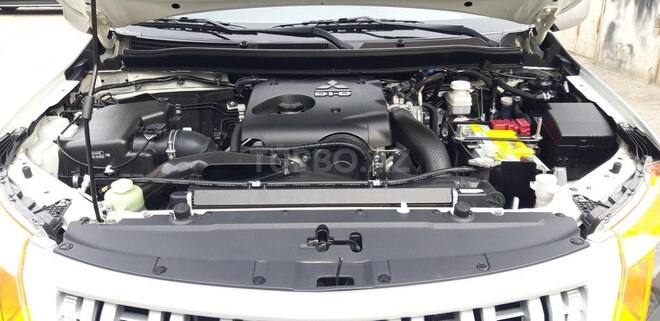 Mitsubishi L200 2015, 63,000 km - 2.5 л - Bakı