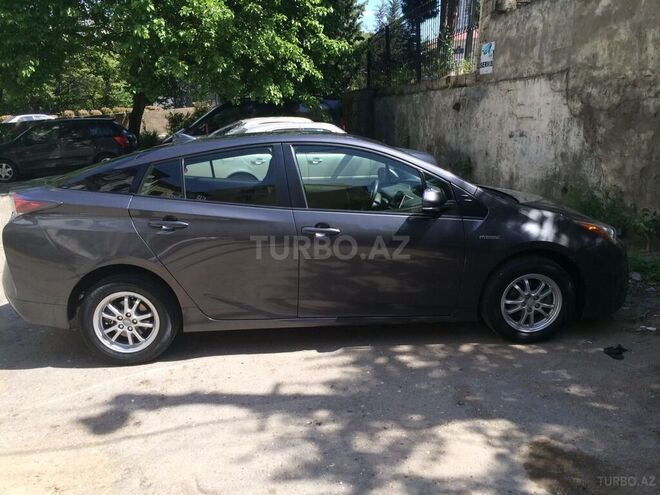 Toyota Prius 2017, 70,000 km - 1.8 l - Bakı