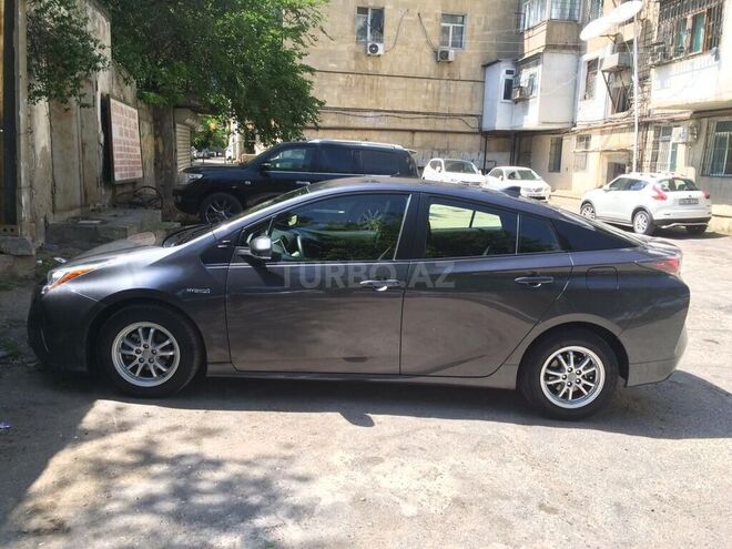 Toyota Prius 2017, 70,000 km - 1.8 l - Bakı