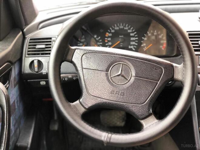 Mercedes C 230 1997, 374,000 km - 2.3 l - Bakı