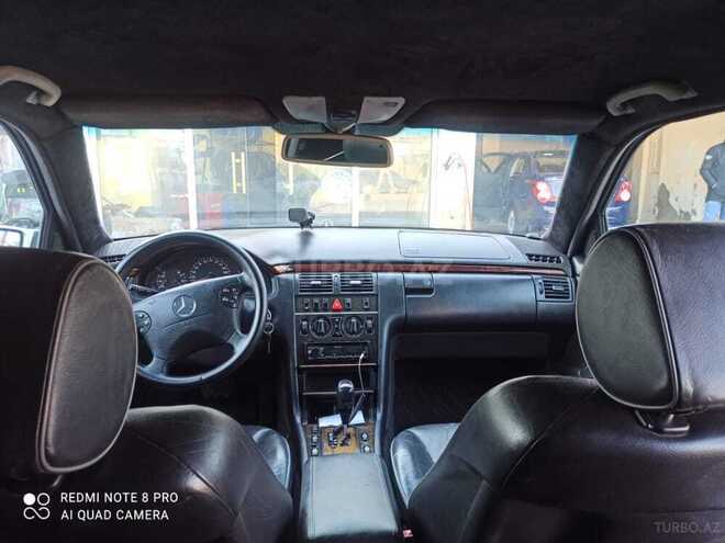 Mercedes E 220 1999, 425,000 km - 2.2 l - Bakı