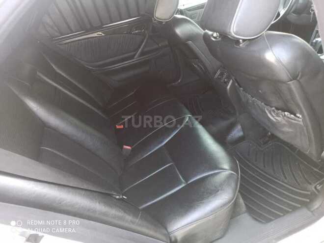 Mercedes E 220 1999, 425,000 km - 2.2 l - Bakı