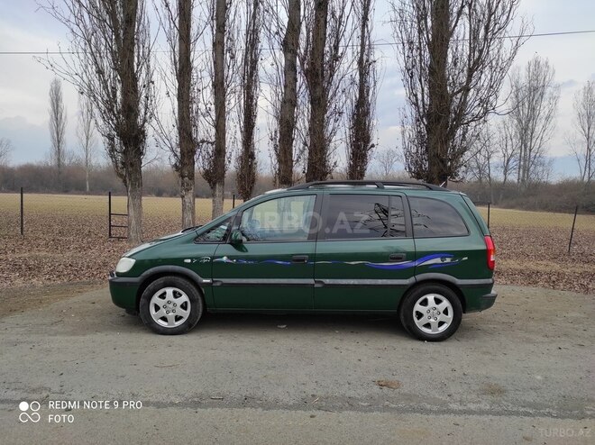 Opel Zafira 2000, 280,000 km - 1.8 л - Qax