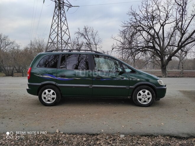 Opel Zafira 2000, 280,000 km - 1.8 л - Qax